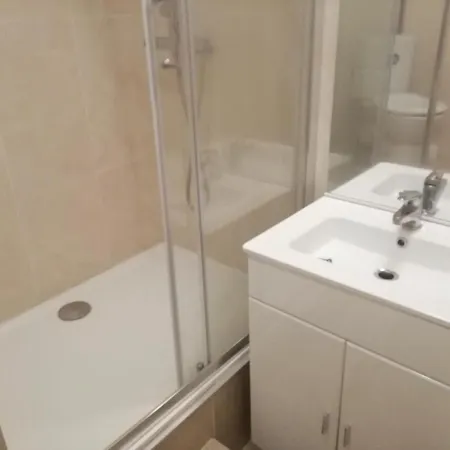 Studio Flat * Nice